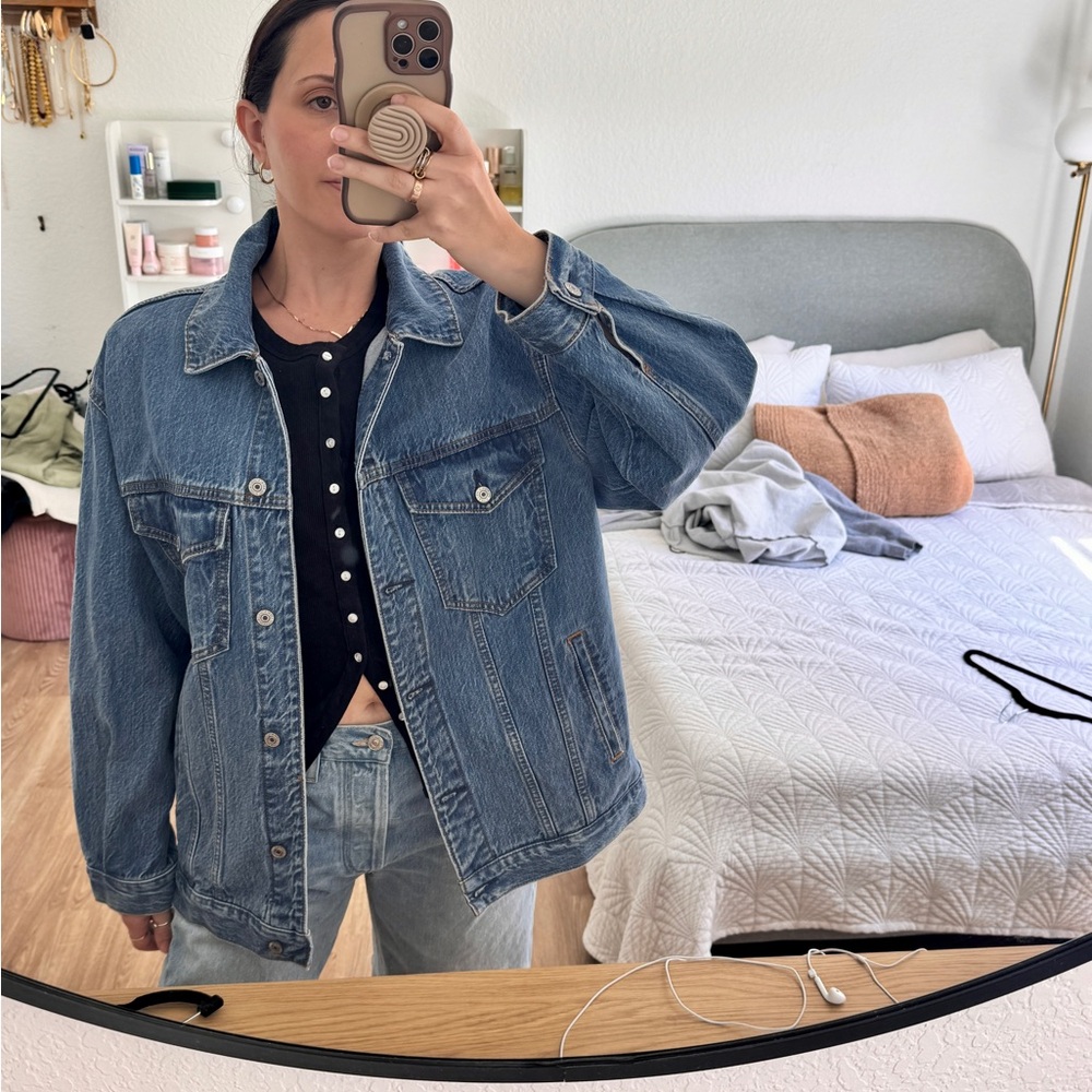 Abercrombie Women’s Oversized Blue Denim Jacket- Size Medium - Picture 7 of 16